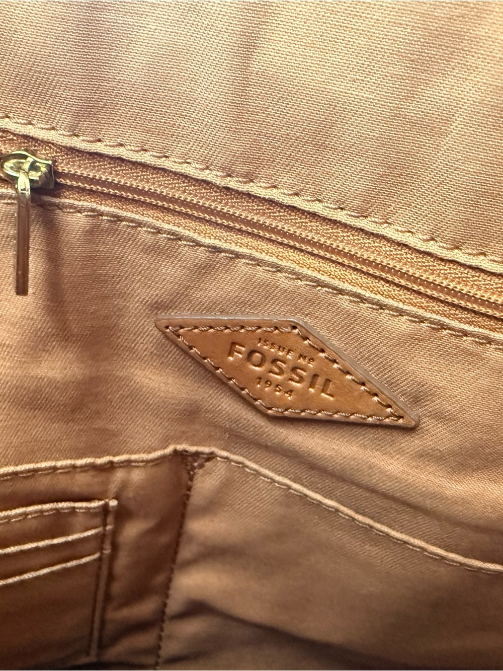 🤎 Fossil Geo Brown and Blue 💙 Tote with Tan Trim - Picture 9 of 11